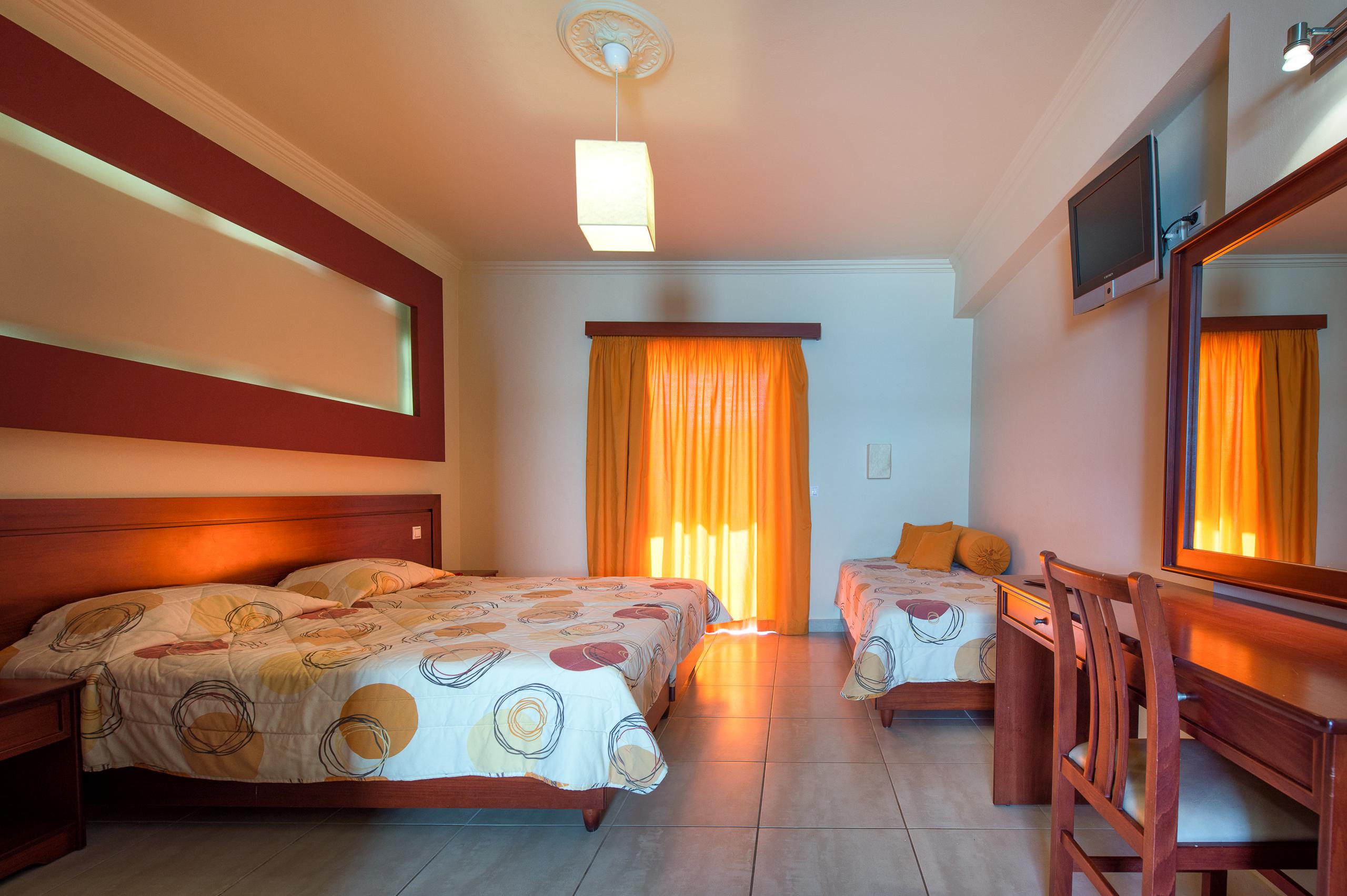 Canadian Hotel Laganas Luaran gambar