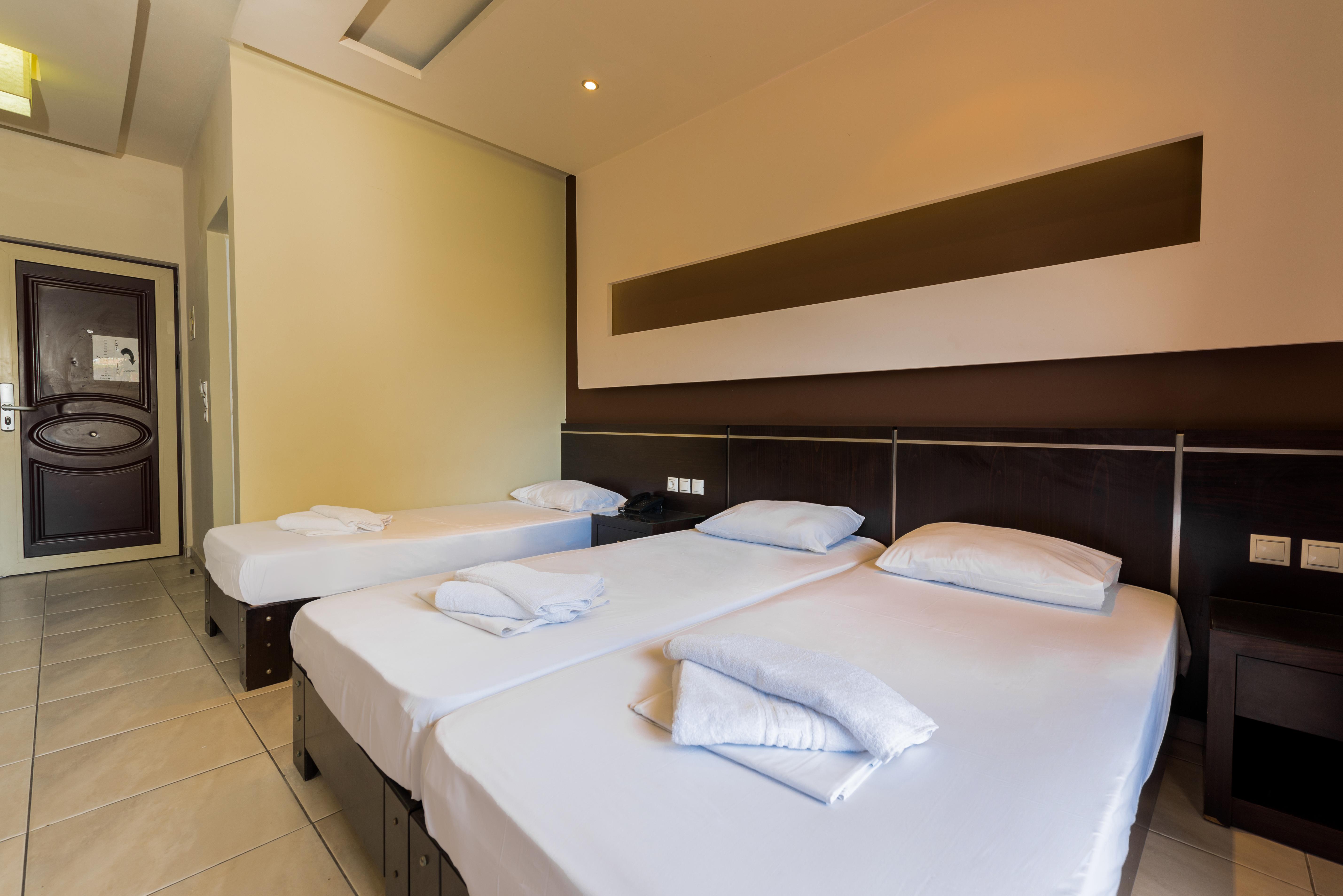 Canadian Hotel Laganas Luaran gambar