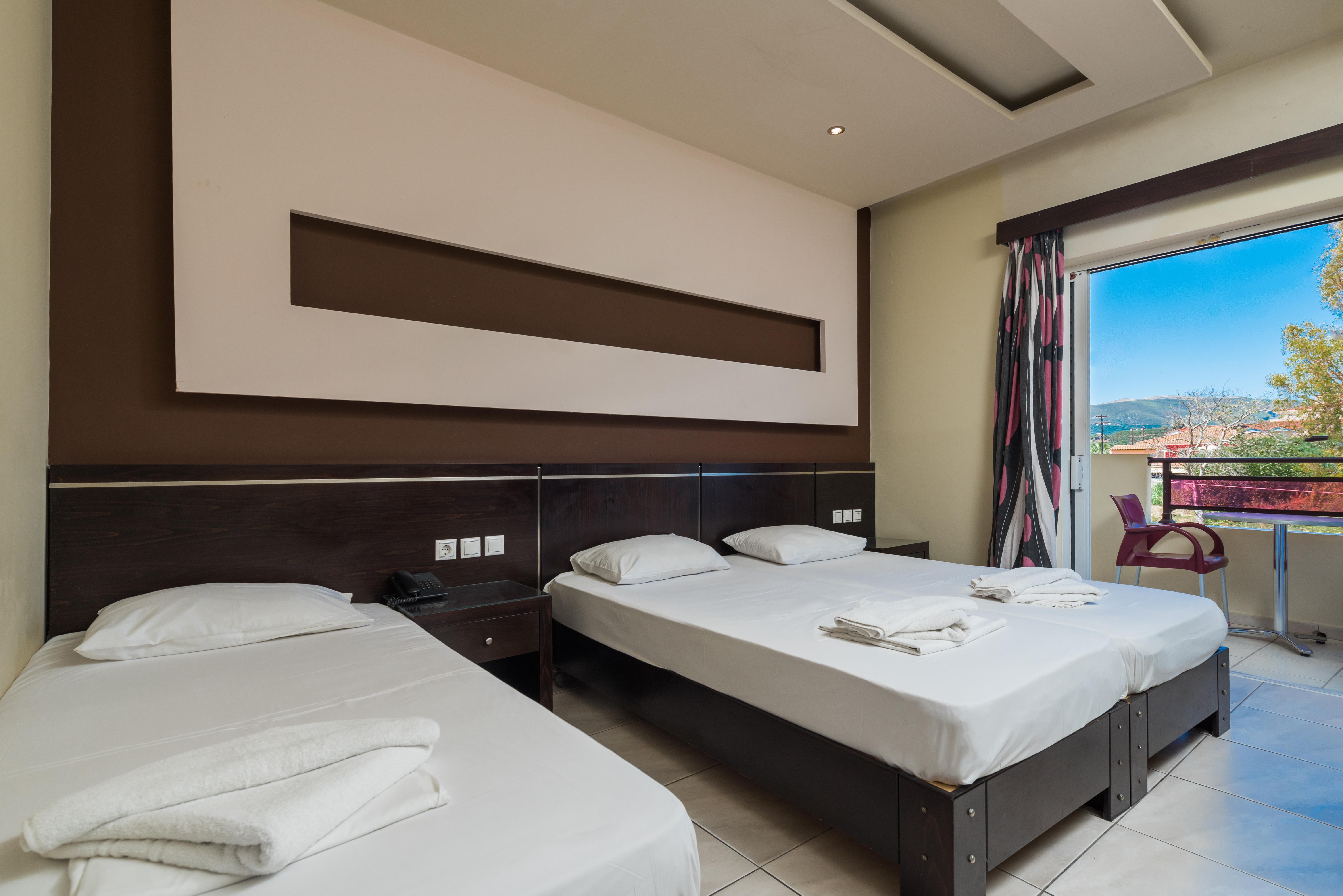 Canadian Hotel Laganas Luaran gambar